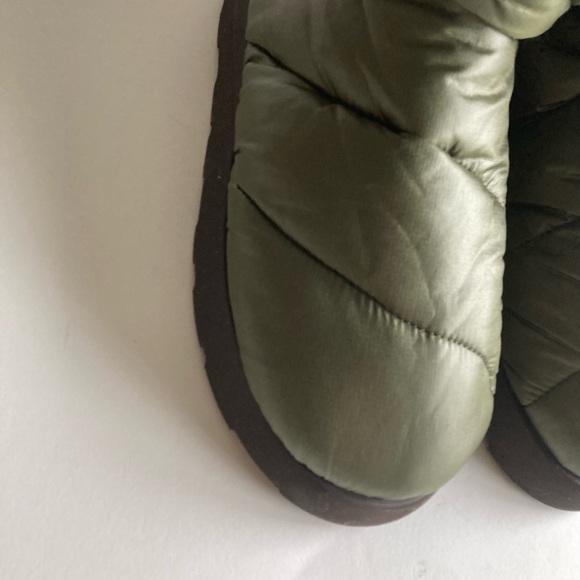 New Piumestudio Luna Military Pillow Puffy Slip On Booties Size EUR 39, US 8.5 - Picture 8 of 15